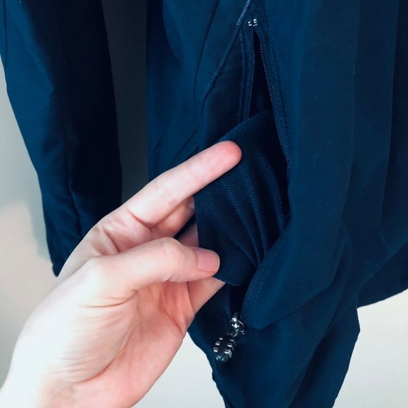 ADIDAS | University of Michigan Convertible Coaches Jacket Team Performance - Picture 9 of 11